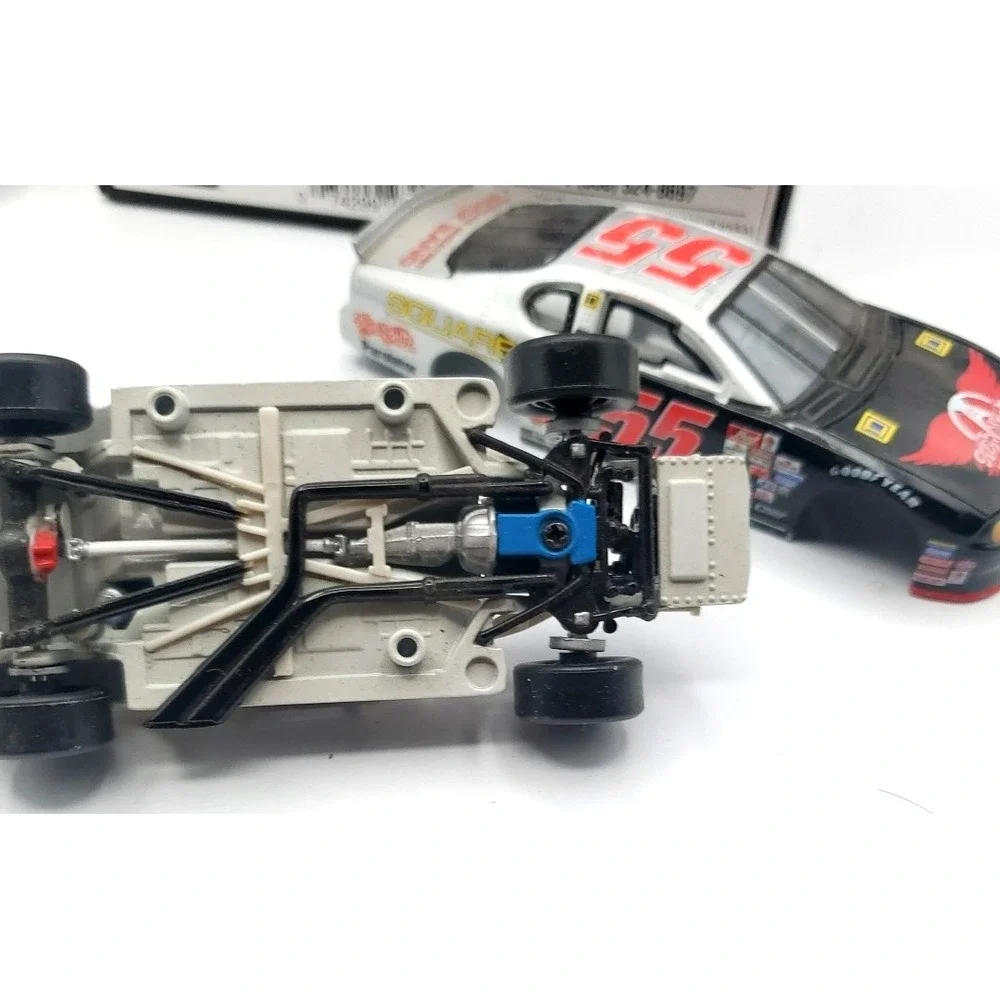 1999 Hot Wheels Crews Choice Nascar #55 Kenny Wallace Aerosmith 1:43 Monte Carlo